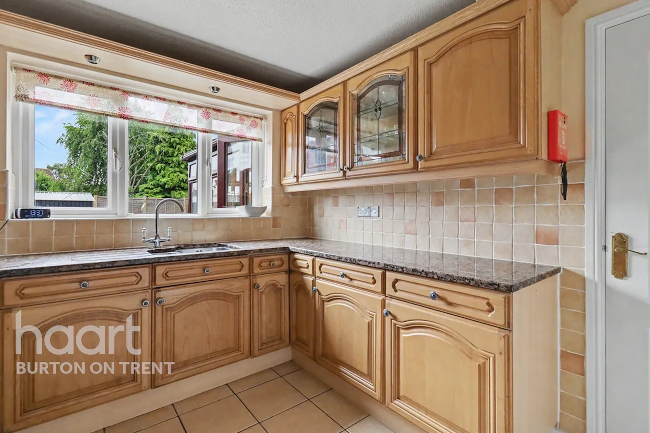 Lanes Close, Kings Bromley, DE13, photo 9