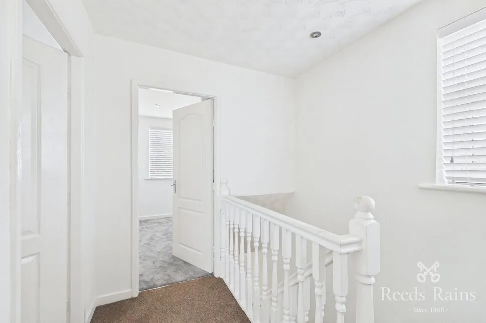 Dale Crescent, St. Helens, WA9, photo 14