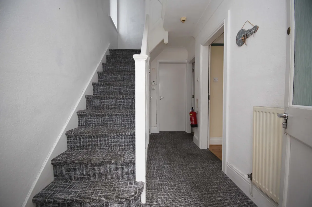 Glynne Road, Bangor, LL57, photo 5