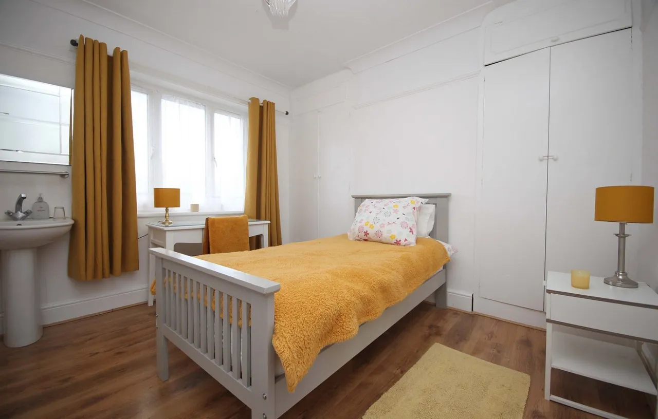 Glynne Road, Bangor, LL57, photo 8