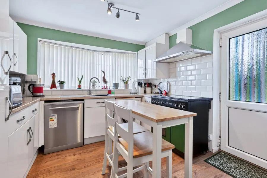 Denton Gardens, East Cowes, PO32, photo 6