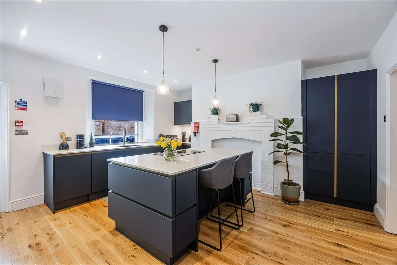 Richmond Road, Exeter, Devon, EX4 4JA, photo 3