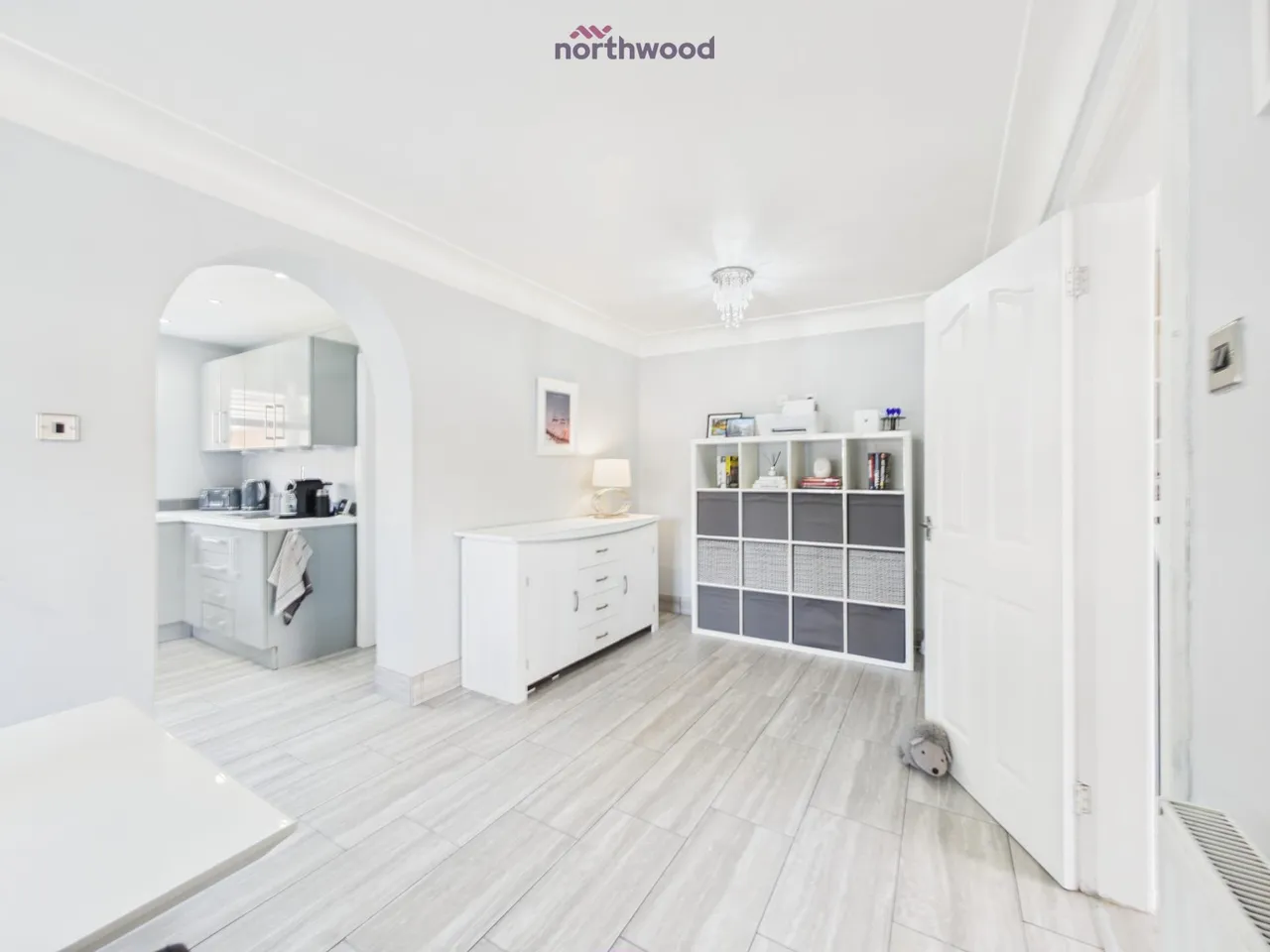 Maple Avenue, Wrexham, LL12, photo 8