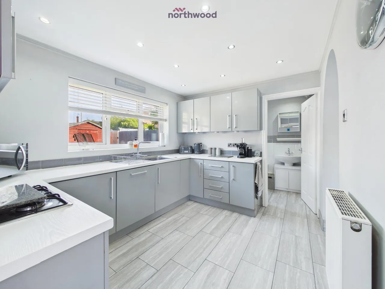 Maple Avenue, Wrexham, LL12, photo 6