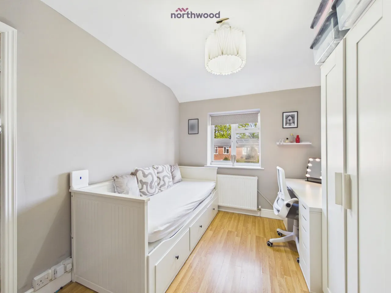 Maple Avenue, Wrexham, LL12, photo 11