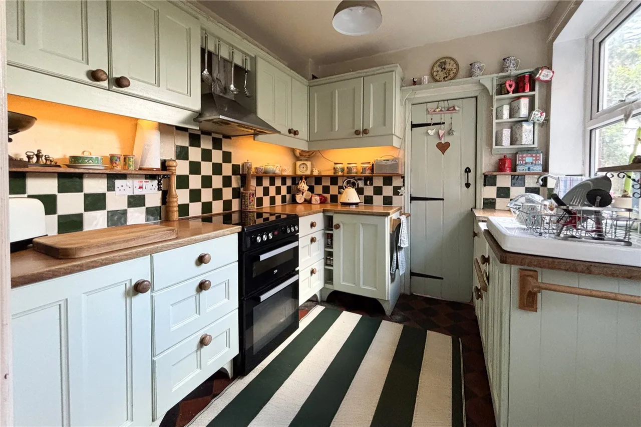 Westbury, photo 25