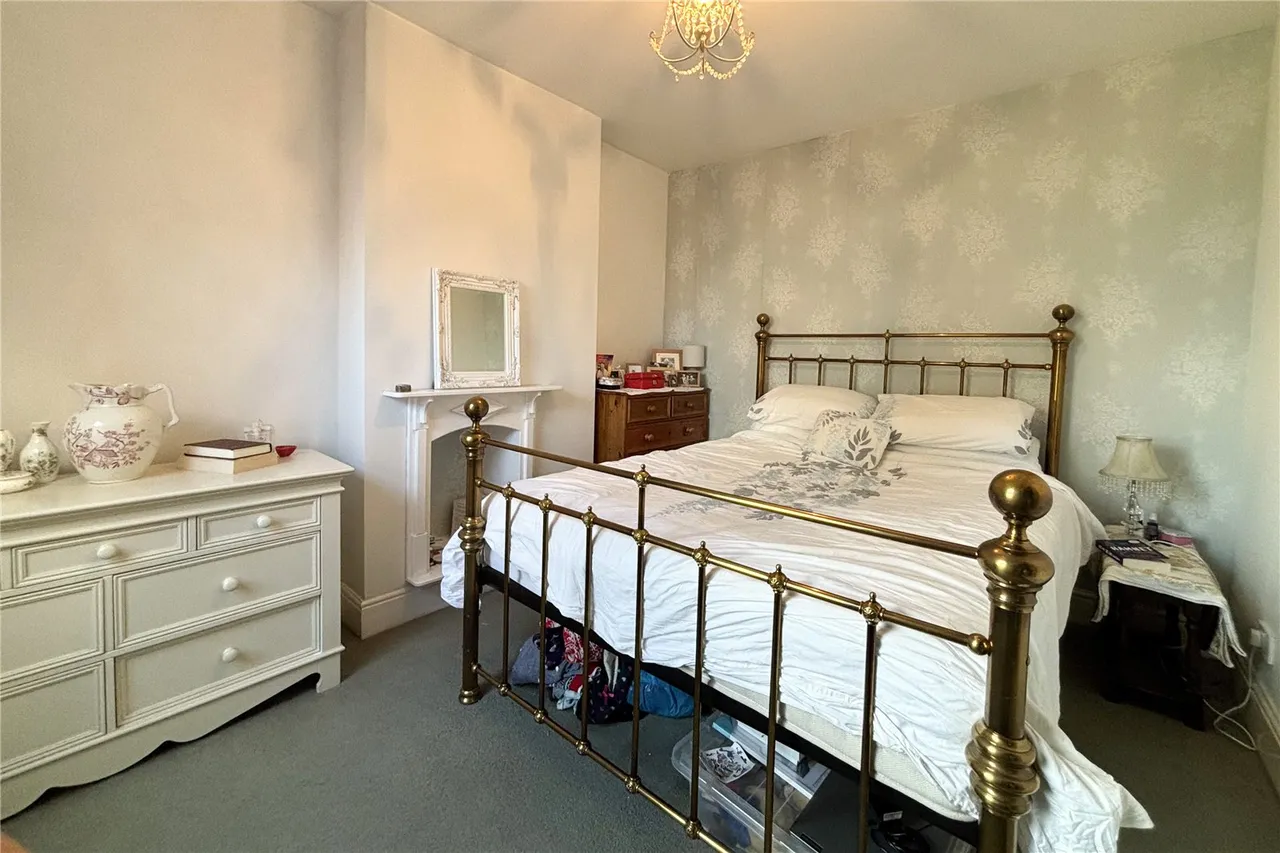 Westbury, photo 4