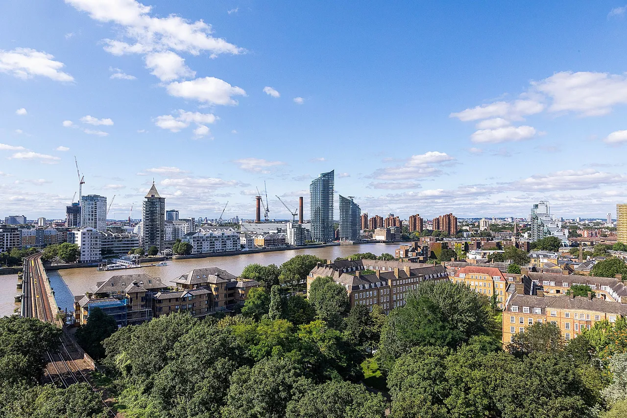 London, SW11, photo 12