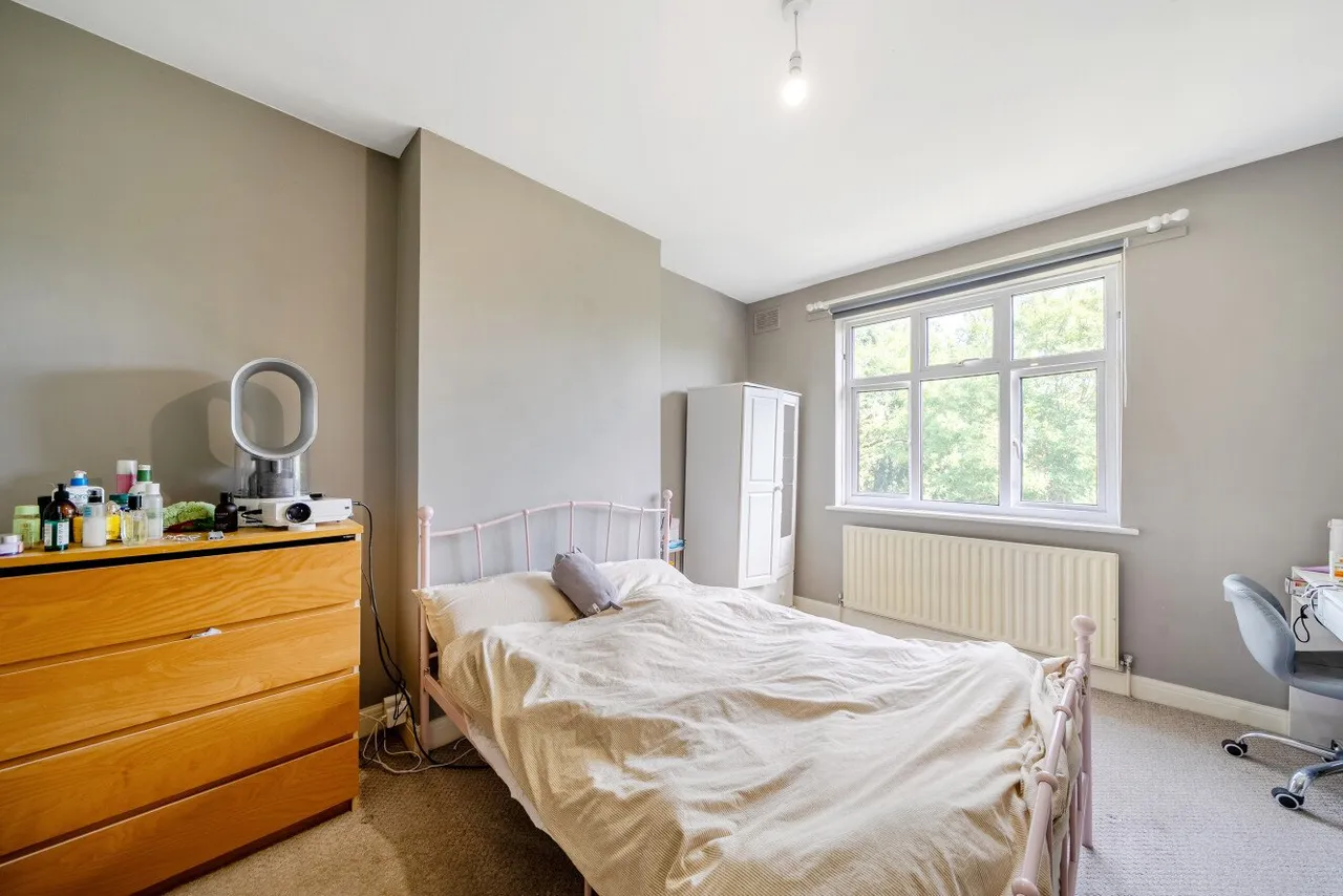 Martin Way, Morden, SM4, photo 6