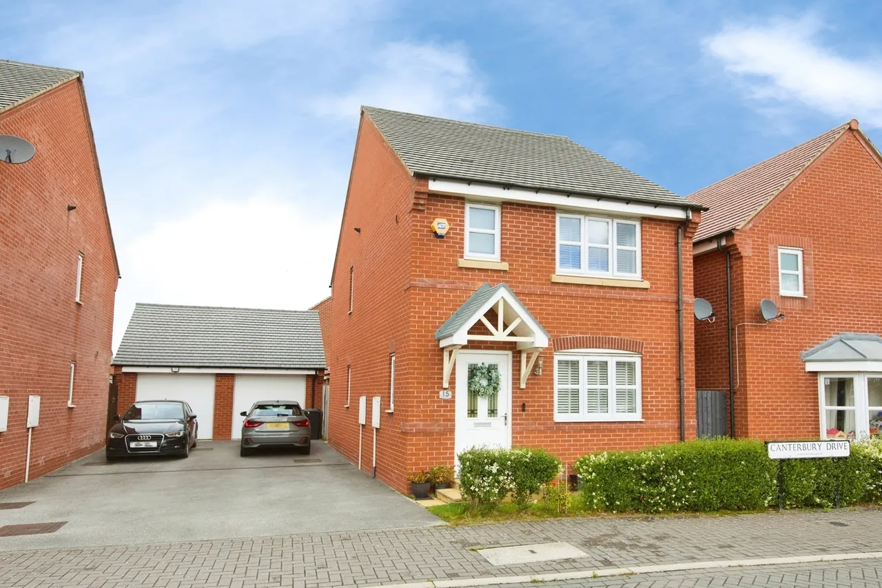 3 bed house for sale, Canterbury Drive, Littleover, DE23