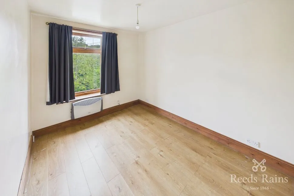 Bradford Road, Batley, West Yorkshire, WF17, photo 7