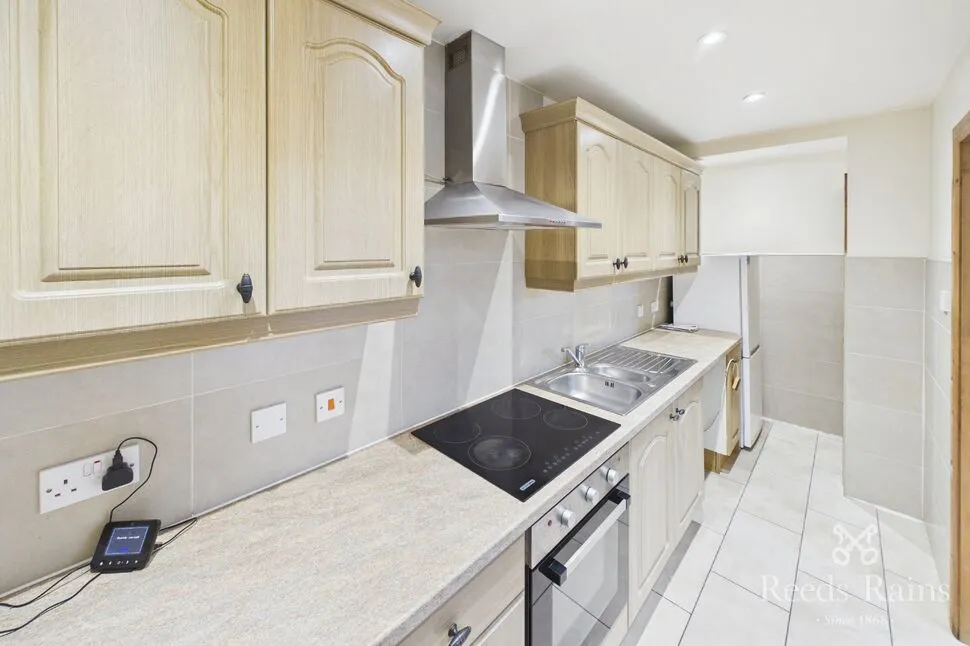 Bradford Road, Batley, West Yorkshire, WF17, photo 10