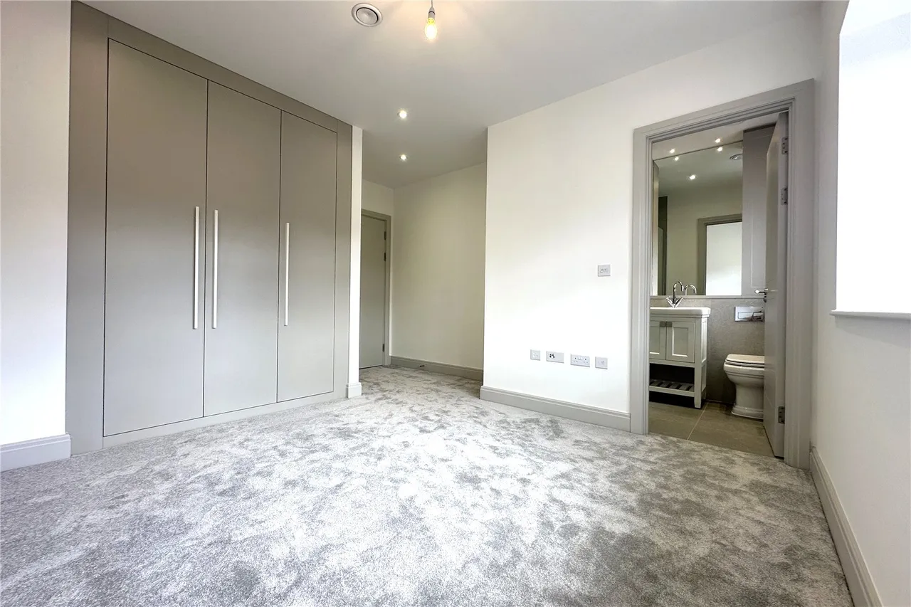Ively Road, Fleet, GU51, photo 7