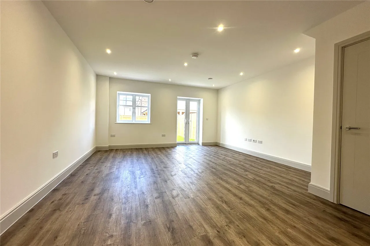 Ively Road, Fleet, GU51, photo 3