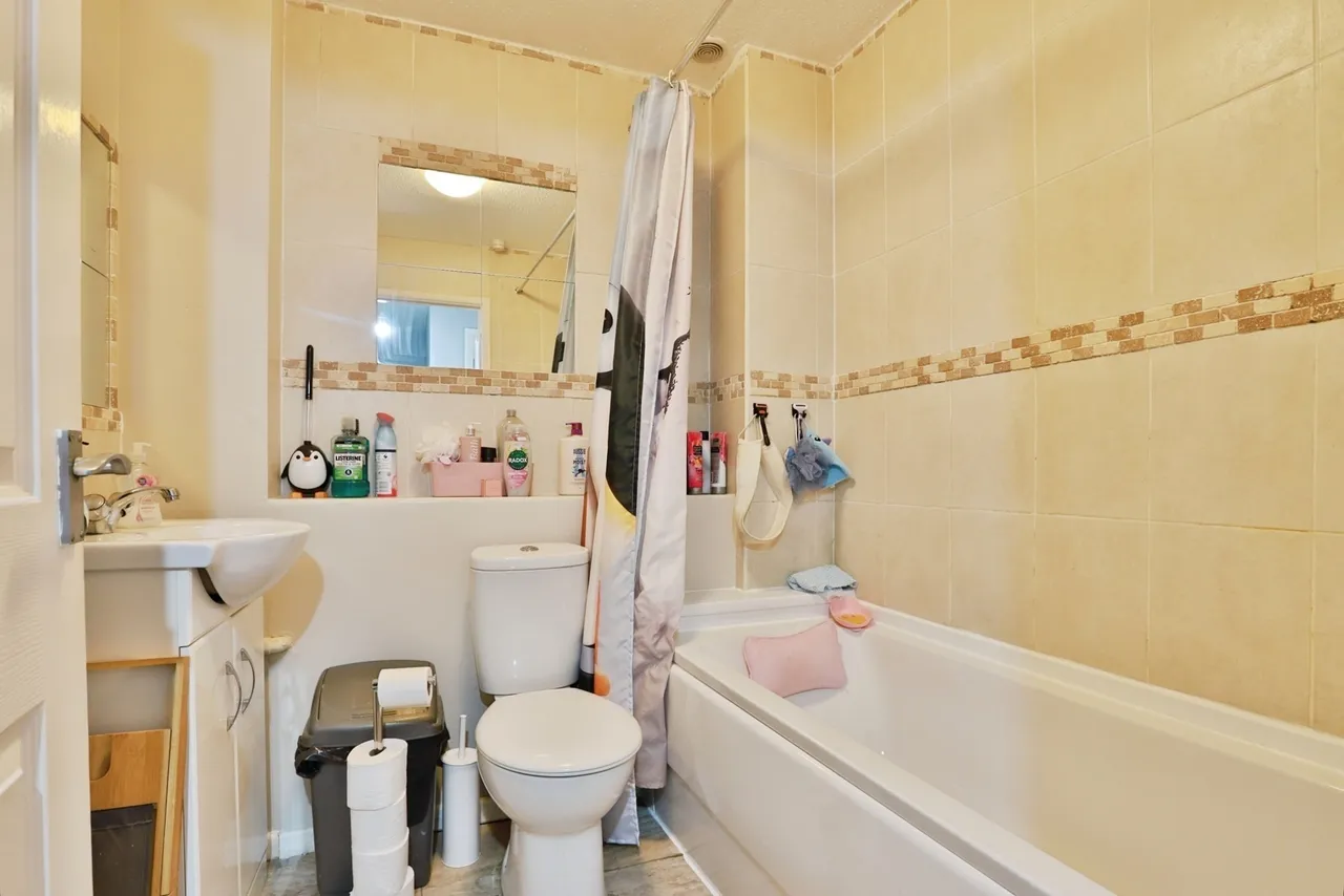 Aspen Gardens, Poole, BH12, photo 10