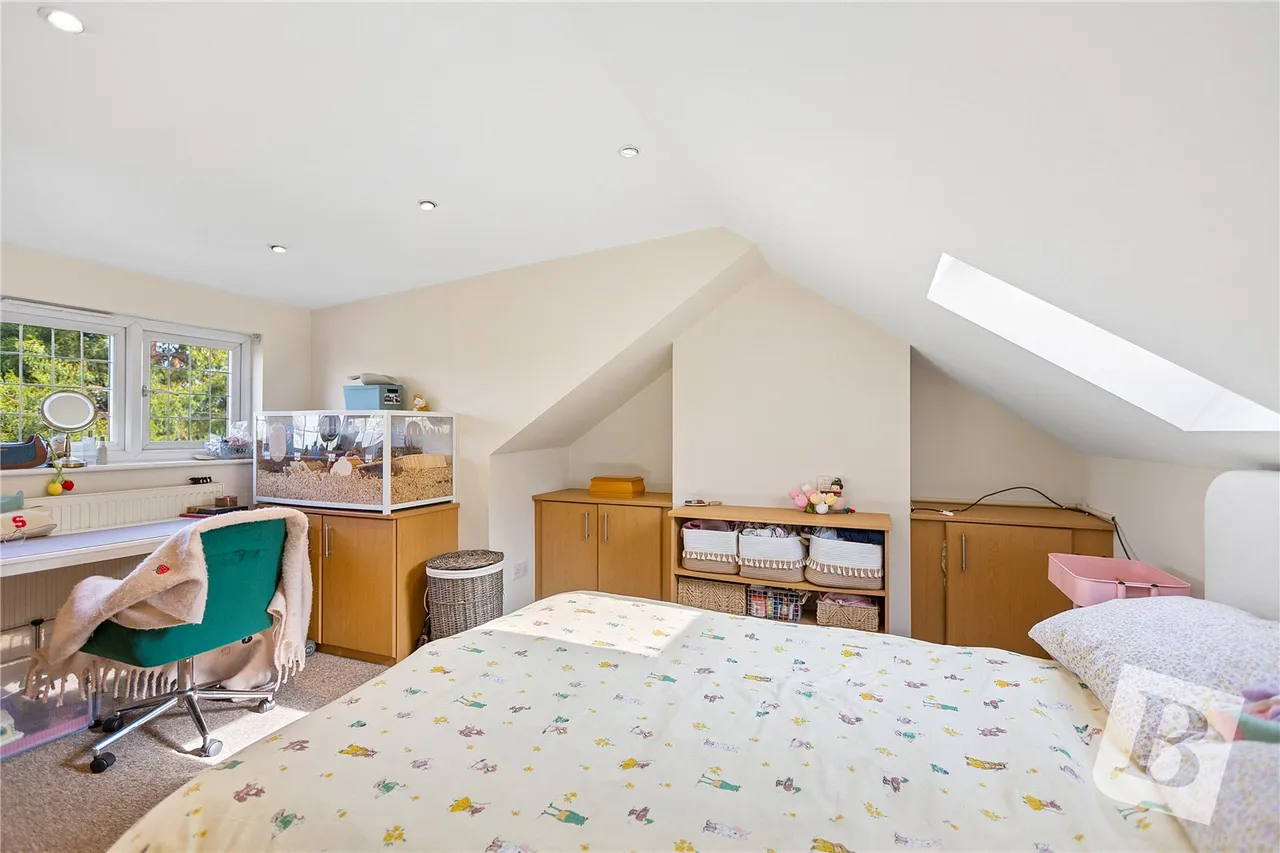 Pettits Boulevard, Romford, RM1, photo 11