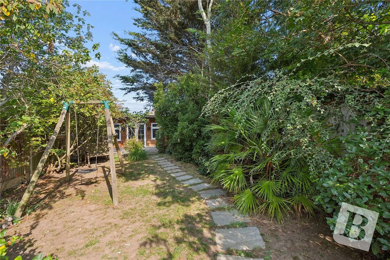 Pettits Boulevard, Romford, RM1, photo 13