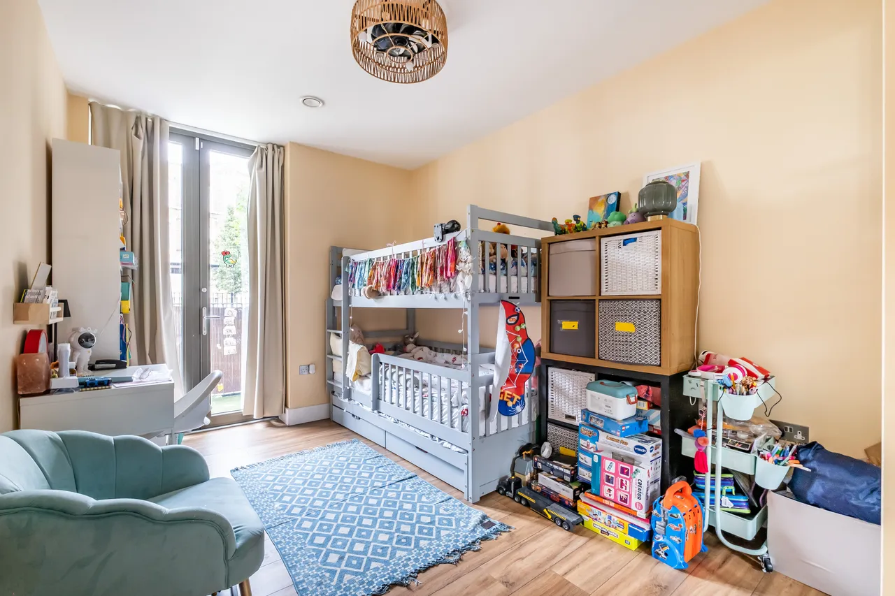 Kilburn Park Road, London, NW6, photo 7