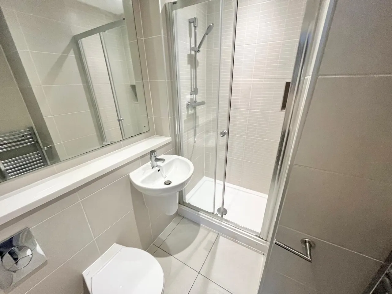 Waterside House, Woodley Headland MK6, photo 6