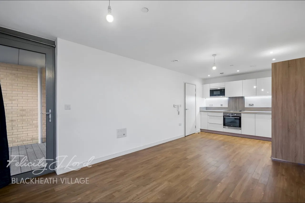 Elmira Street, London, photo 6