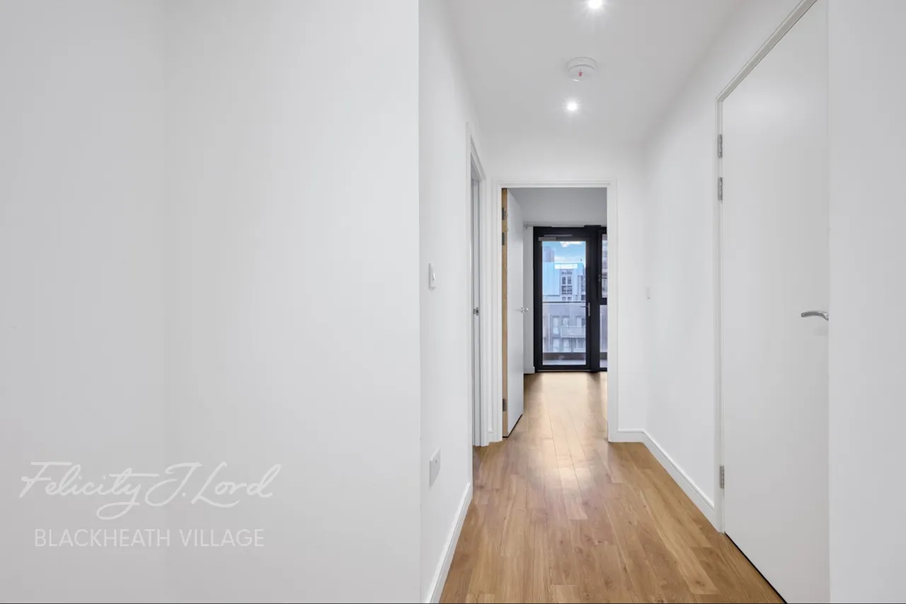 Elmira Street, London, photo 9
