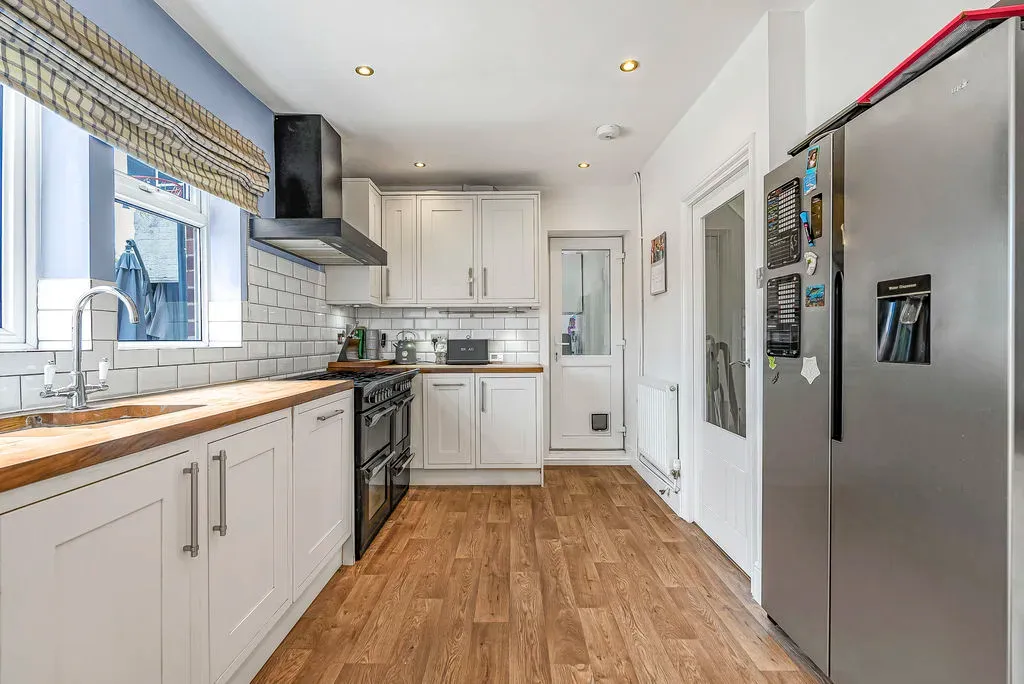 Newton Road, Bletchley, Milton Keynes, Buckinghamshire, MK3 5DH, photo 9