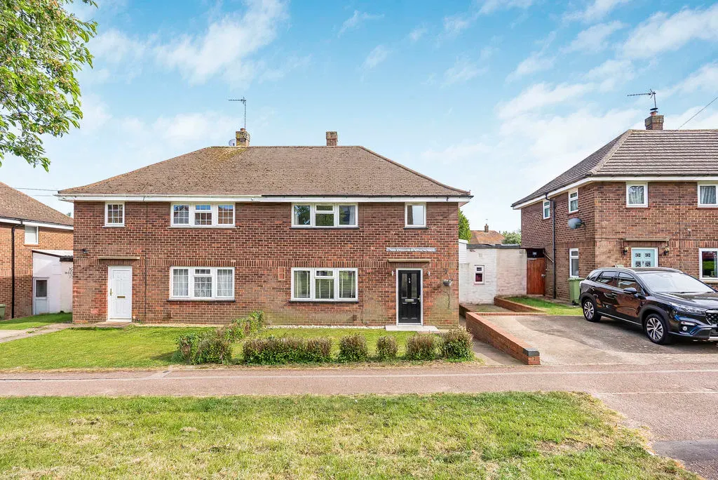 Newton Road, Bletchley, Milton Keynes, Buckinghamshire, MK3 5DH, photo 25