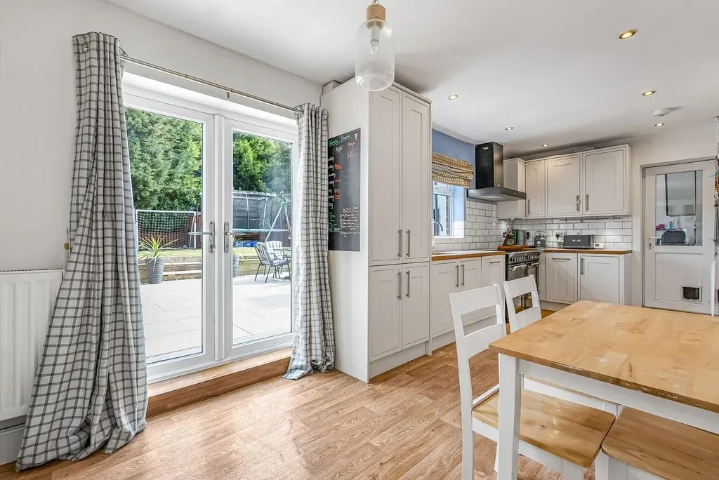 Newton Road, Bletchley, Milton Keynes, Buckinghamshire, MK3 5DH, photo 16