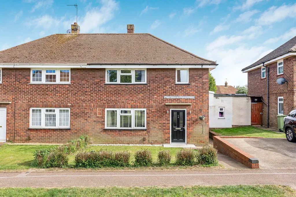 3 bed house for sale — Newton Road, Bletchley, Milton Keynes, Buckinghamshire, MK3 5DH