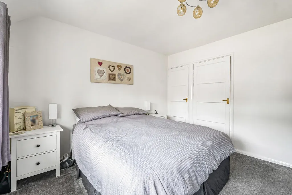 Newton Road, Bletchley, Milton Keynes, Buckinghamshire, MK3 5DH, photo 19