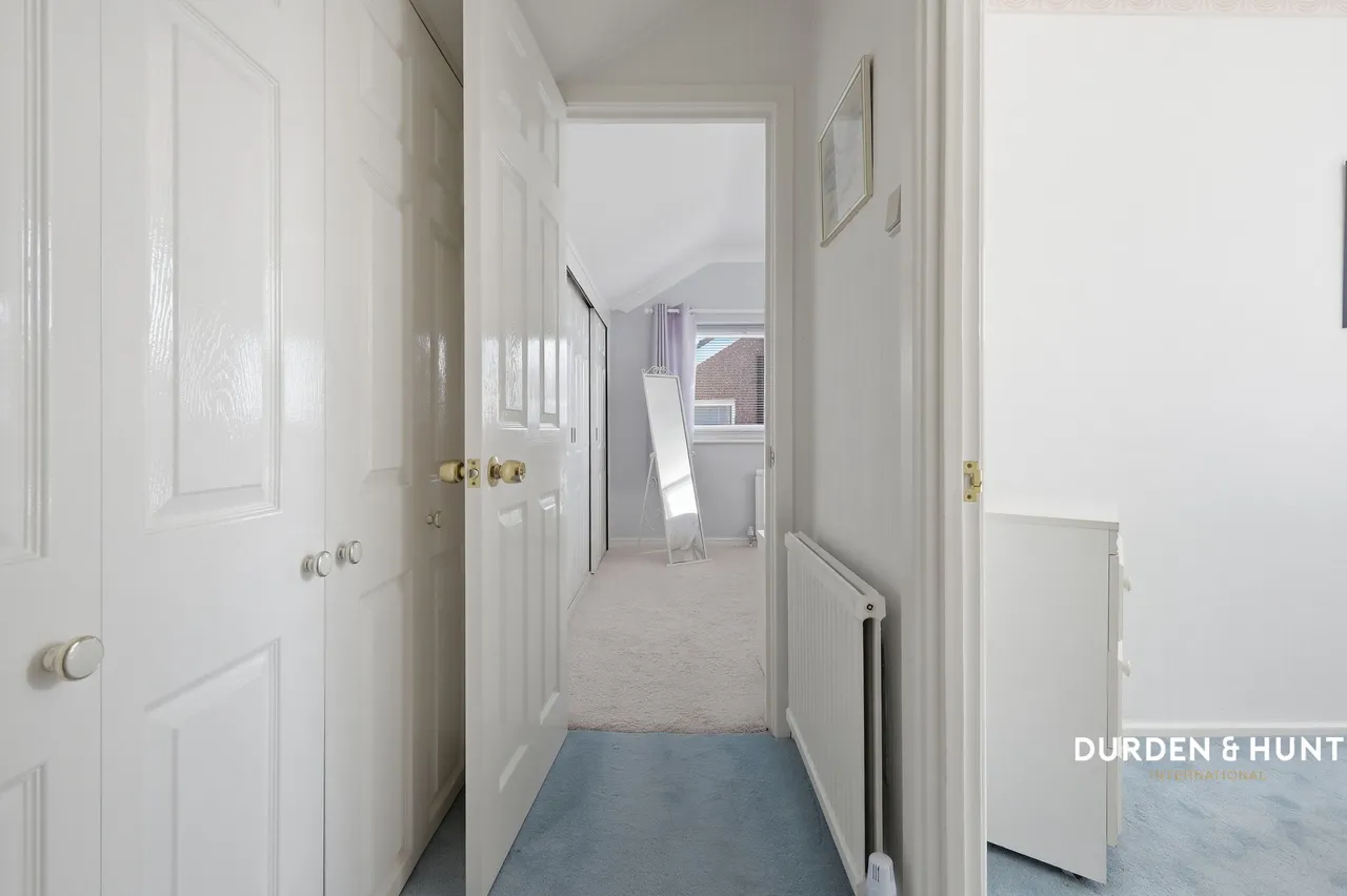 Exmouth Drive, Rayleigh, SS6, photo 19
