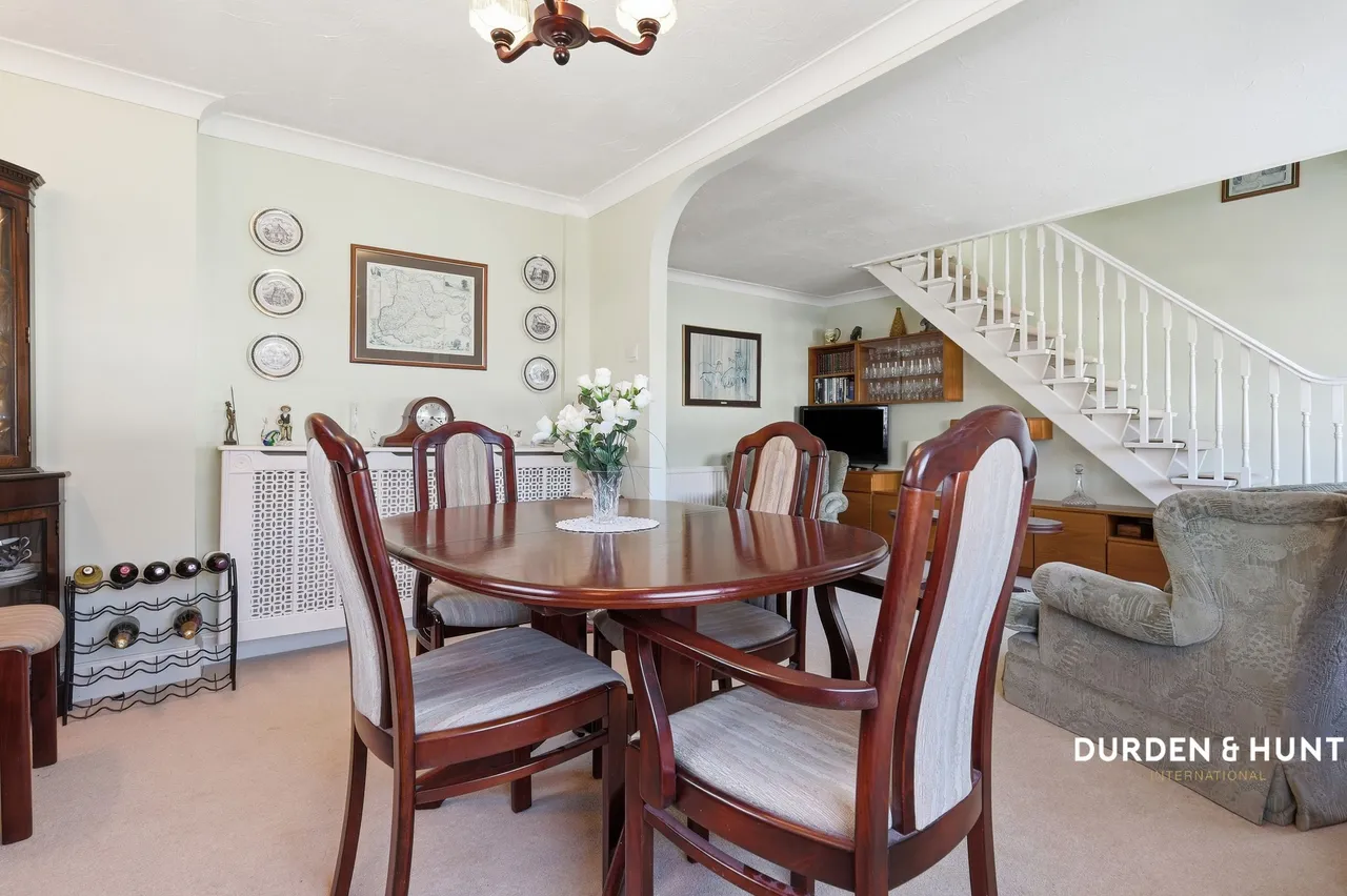 Exmouth Drive, Rayleigh, SS6, photo 4