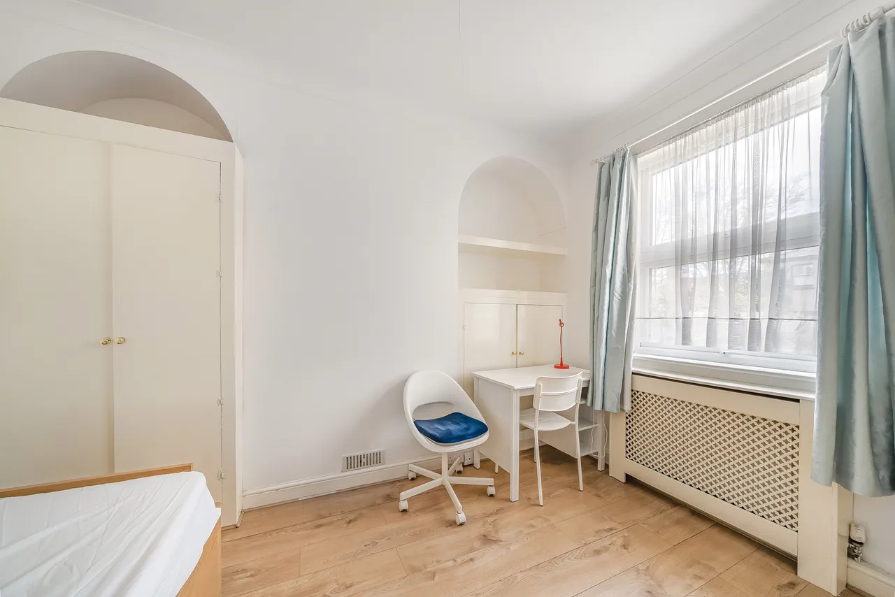 73 Old Oak Lane, London, photo 5