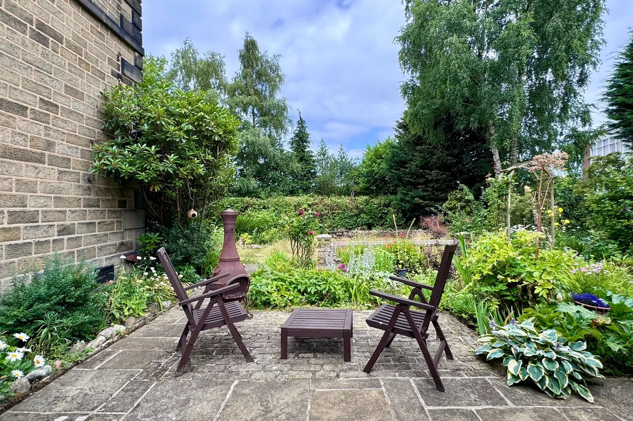Sunlaws Street, Glossop, photo 4