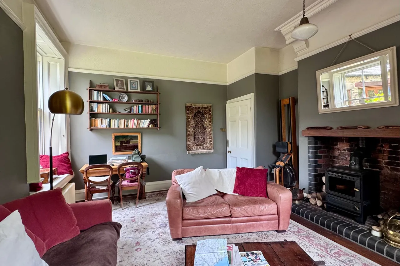 Sunlaws Street, Glossop, photo 10
