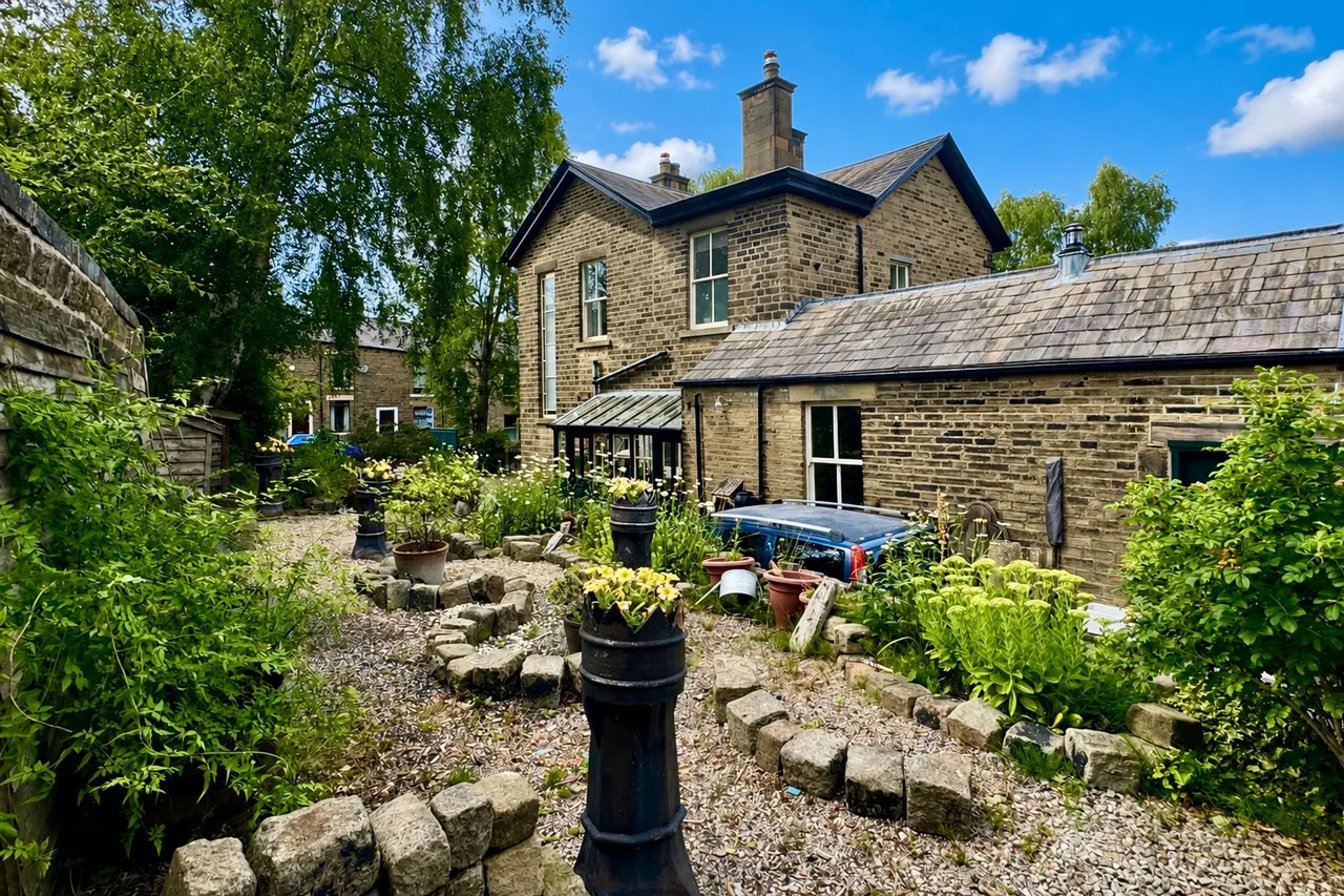 Sunlaws Street, Glossop, photo 45