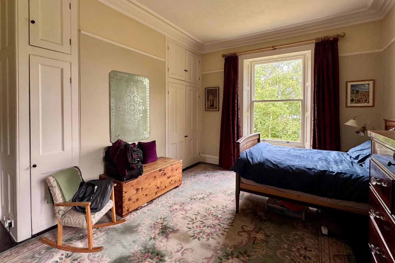 Sunlaws Street, Glossop, photo 27