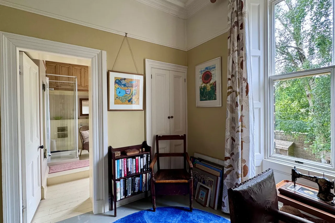 Sunlaws Street, Glossop, photo 34