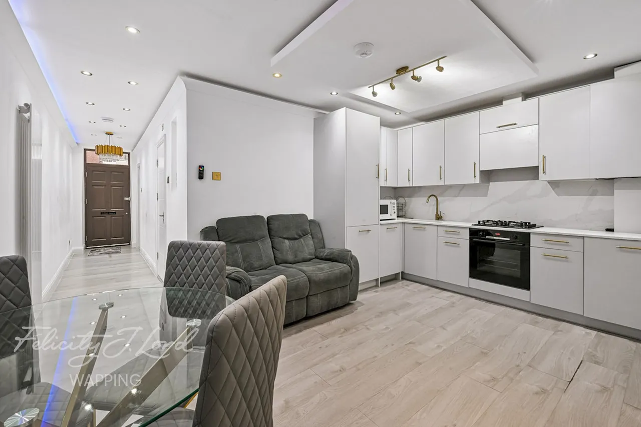 3 bed flat for sale, Raven Row, Whitechapel, E1