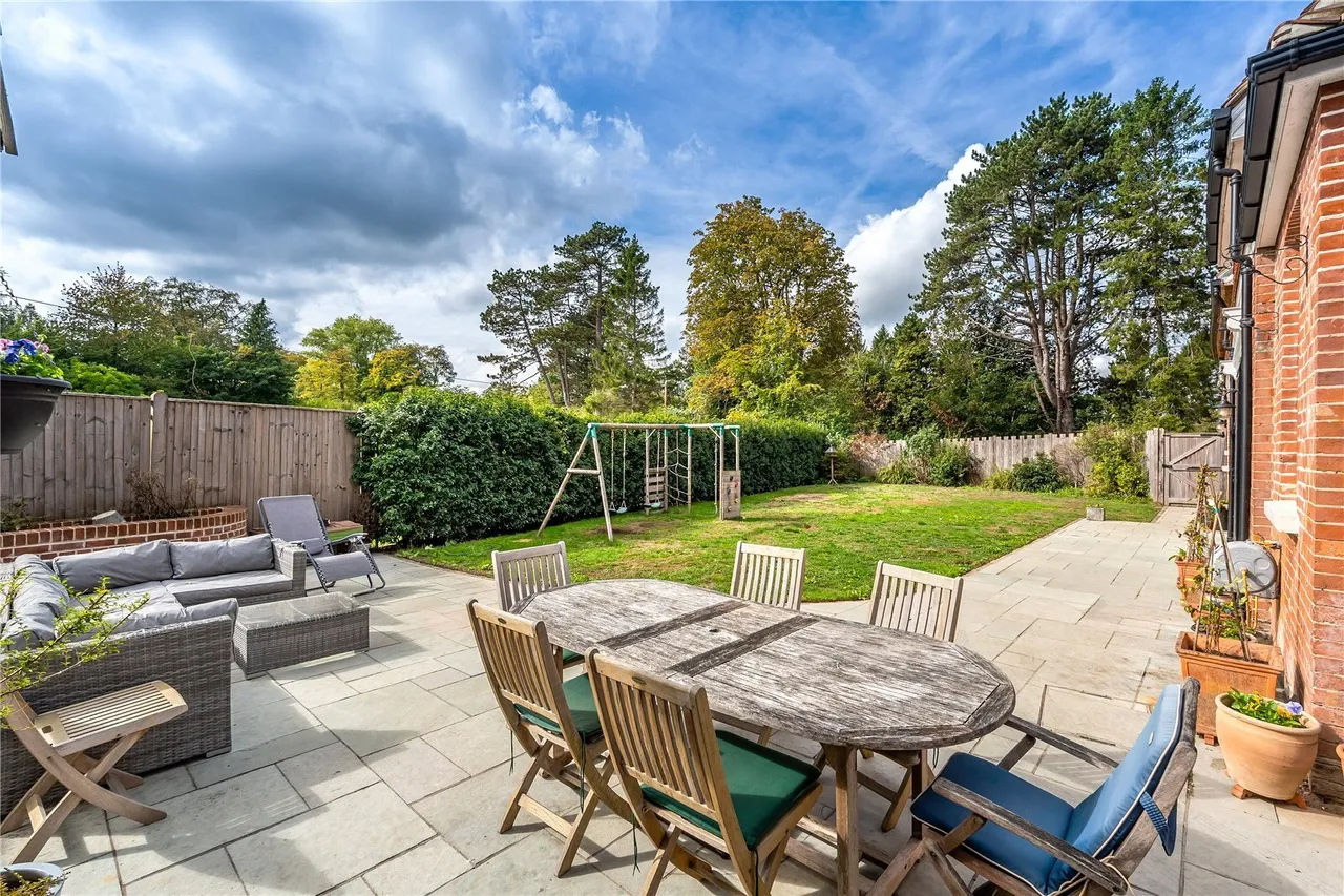 The Ridge, Woldingham, CR3, photo 28