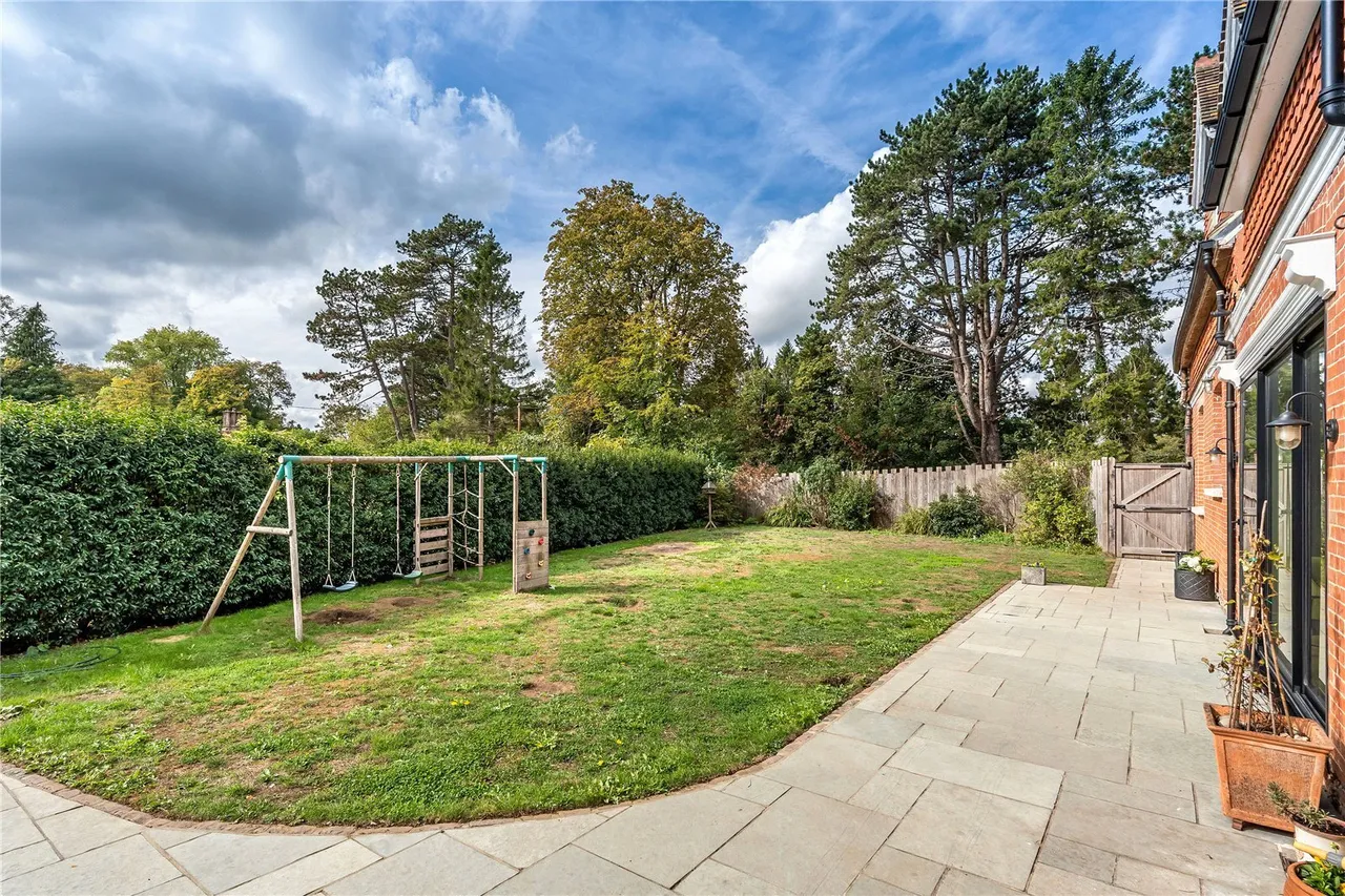 The Ridge, Woldingham, CR3, photo 31