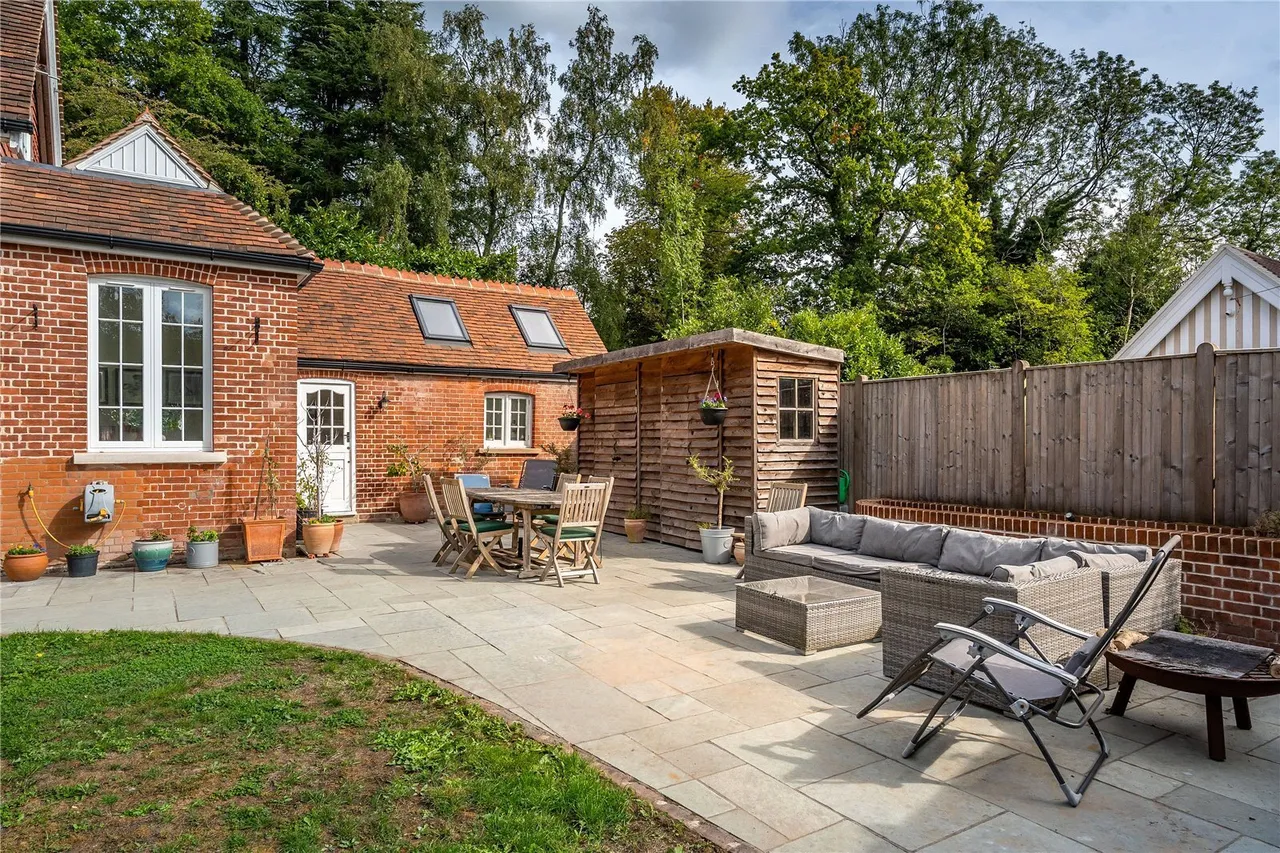 The Ridge, Woldingham, CR3, photo 29