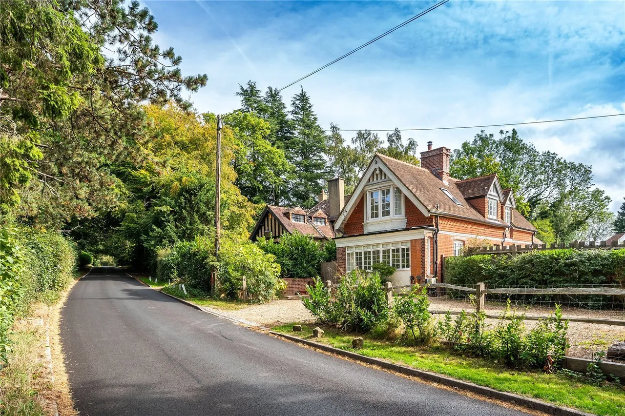 The Ridge, Woldingham, CR3, photo 25