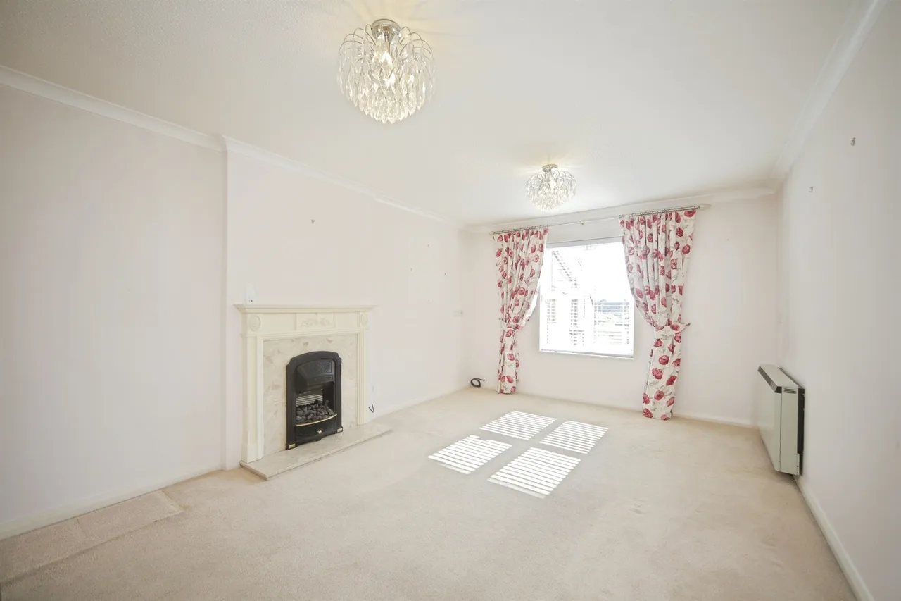 2 bed flat for sale, Parsonage Court, Bishops Hull, TA1