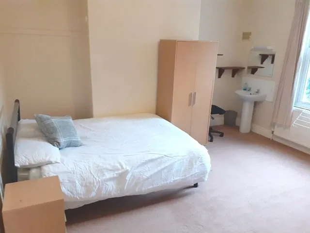 Feversham Crescent, York, YO31, photo 5