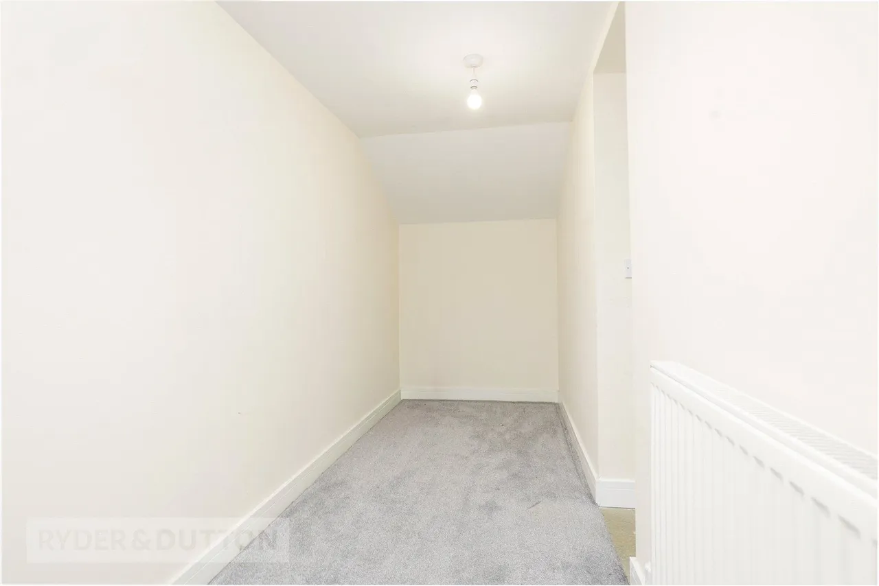 Beckett Street, Lees, OL4, photo 17
