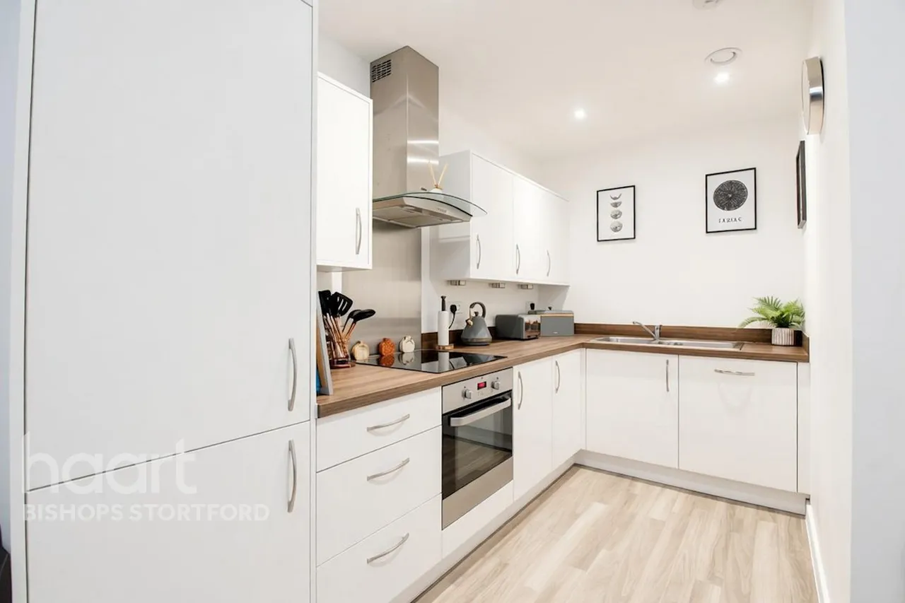 Morton Peto Road, Bishop's Stortford, CM23, photo 3