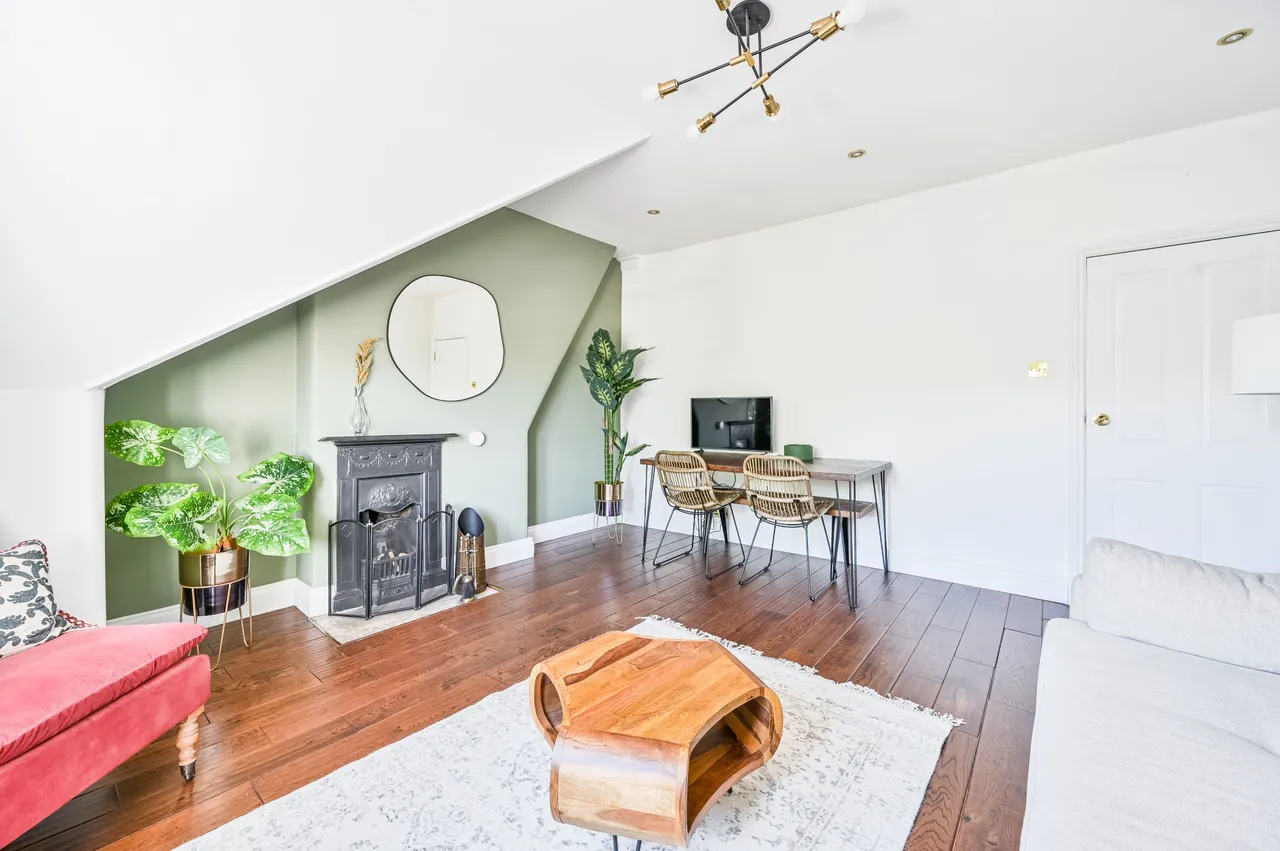 83b Charlton Road, London, photo 4