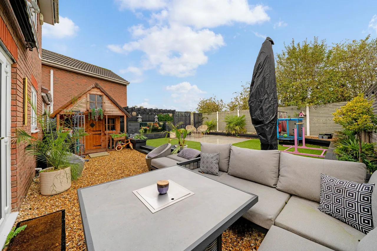 Upton Grange, Widnes, WA8, photo 24