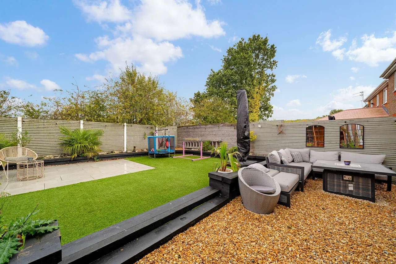 Upton Grange, Widnes, WA8, photo 4